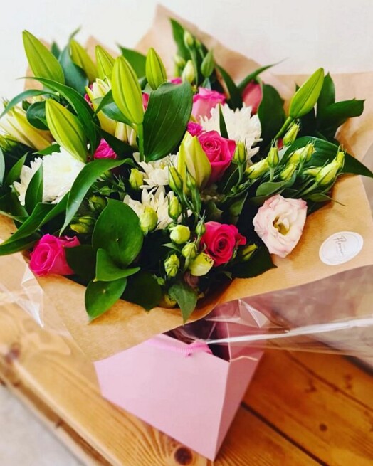 What better way to show your someone how much they mean to you than with this pretty, Thinking of You Bouquet. Free local delivery. Essex & Hertfordshire